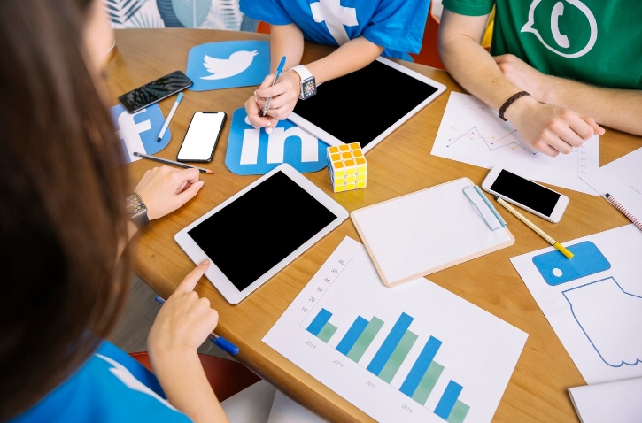 如何選擇合適的海外社媒代運(yùn)營公司？避坑指南