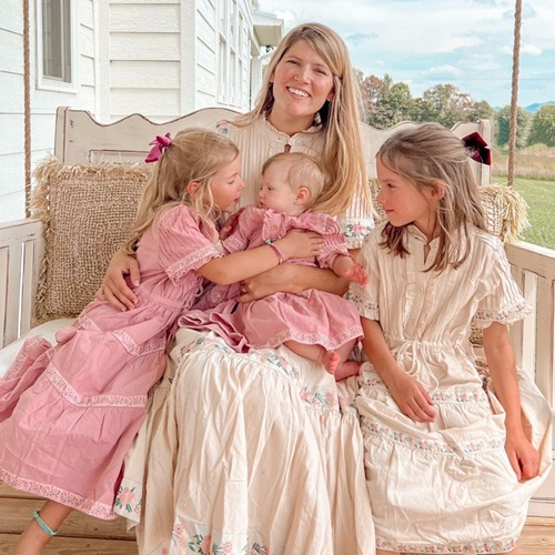 美國(guó)家庭農(nóng)場(chǎng)生活中小型博主