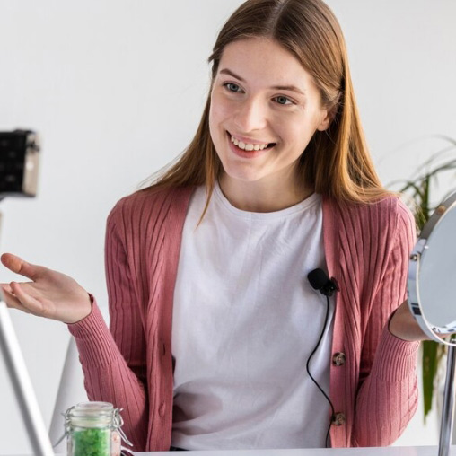 如何通過國外紅人推廣提升服裝品牌的影響力